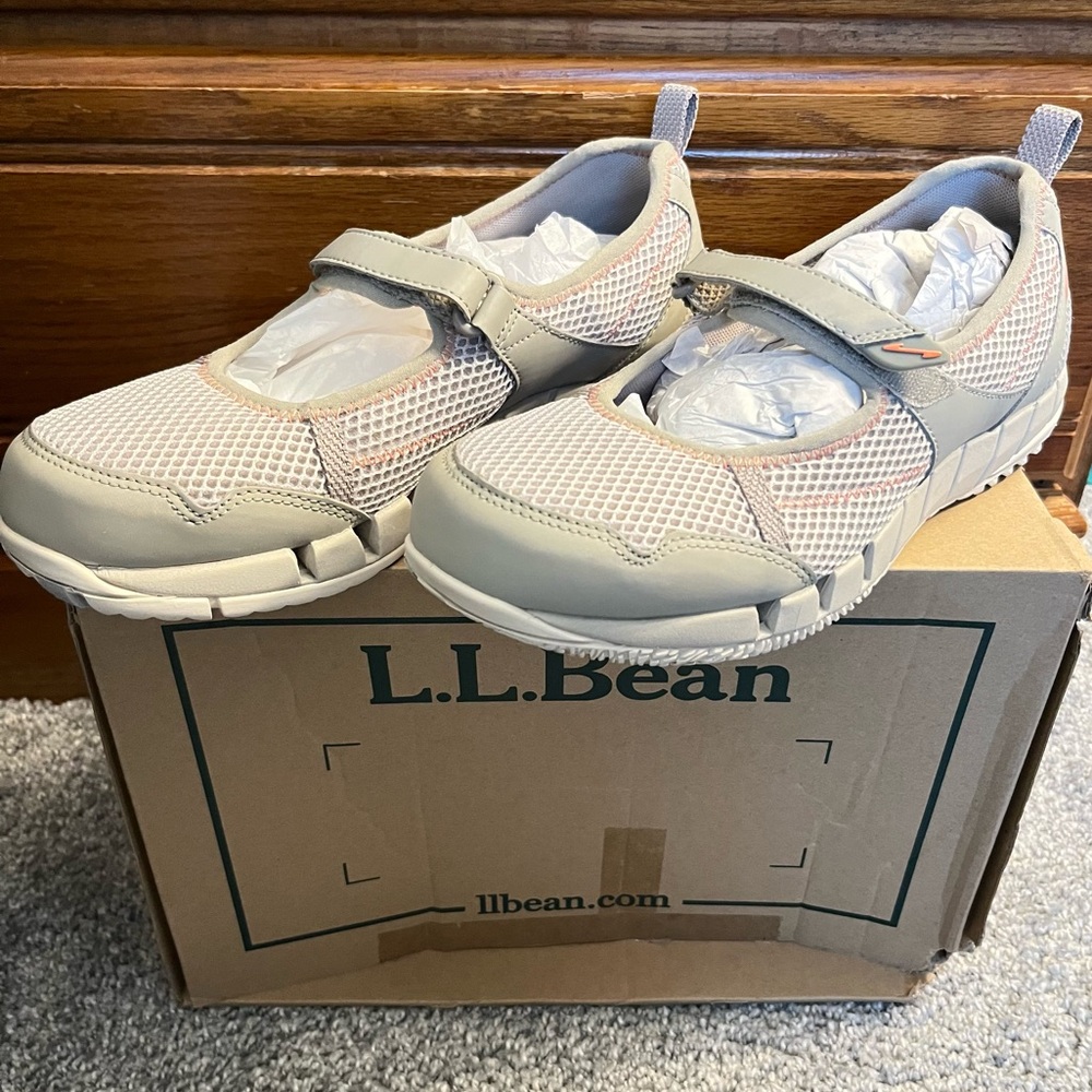 •L.L. Bean vacationland dark stone MJ sneakers• Size 9M